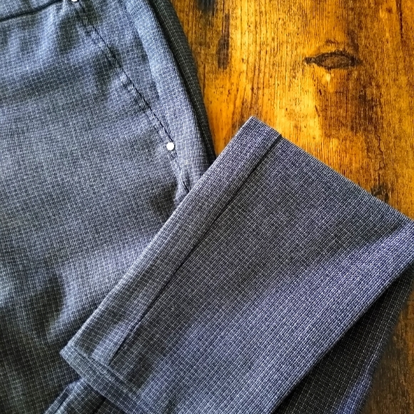 Skinny slacks - Picture 2 of 4